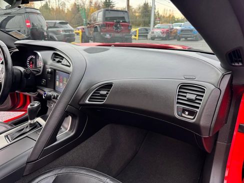 Used 2015 Chevrolet Corvette Stingray image 15