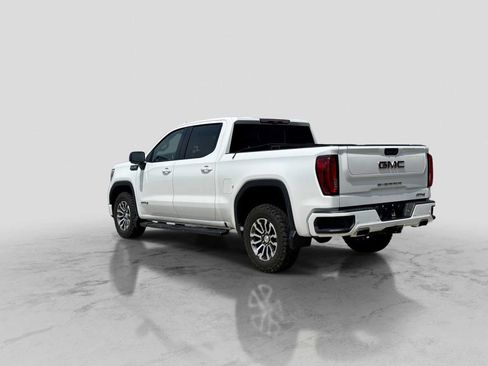 Used 2020 GMC Sierra 1500 AT4 w/ AT4 Premium Package AWD/4WD image 4