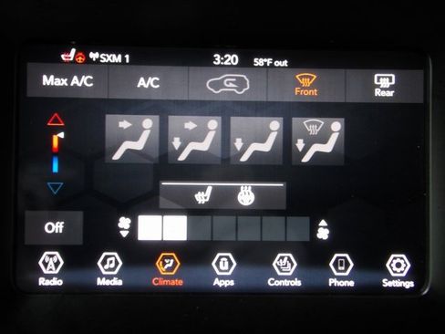 Used 2019 Jeep Cherokee Latitude Plus w/ Cold Weather Group image 34