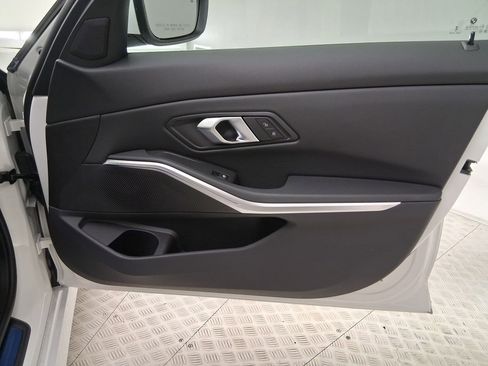 New 2026 BMW 330i Sedan w/ Convenience Package image 28