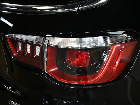 Used 2019 Jeep Compass Latitude w/ Popular Equipment Group image 59