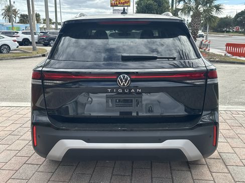 New 2026 Volkswagen Tiguan S image 7