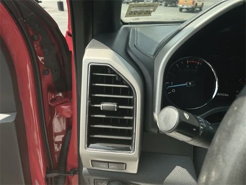 Used 2022 Ford F250 Lariat w/ Chrome Package image 10