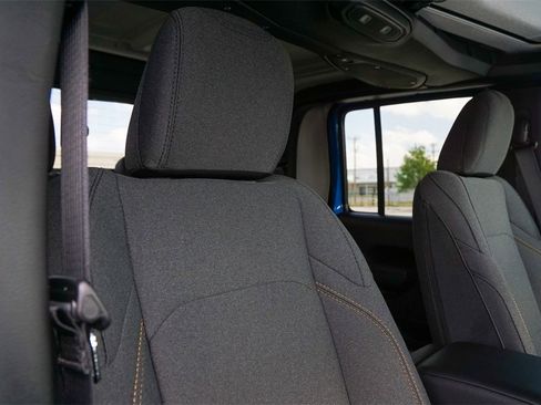 New 2024 Jeep Gladiator Sport image 32