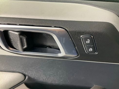 Used 2022 Ford Bronco Badlands image 14