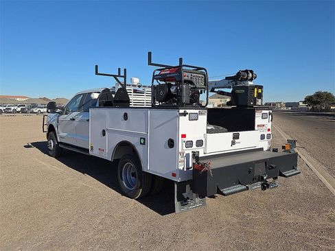 New 2025 Ford F350 XL w/ XL Chrome Package image 3