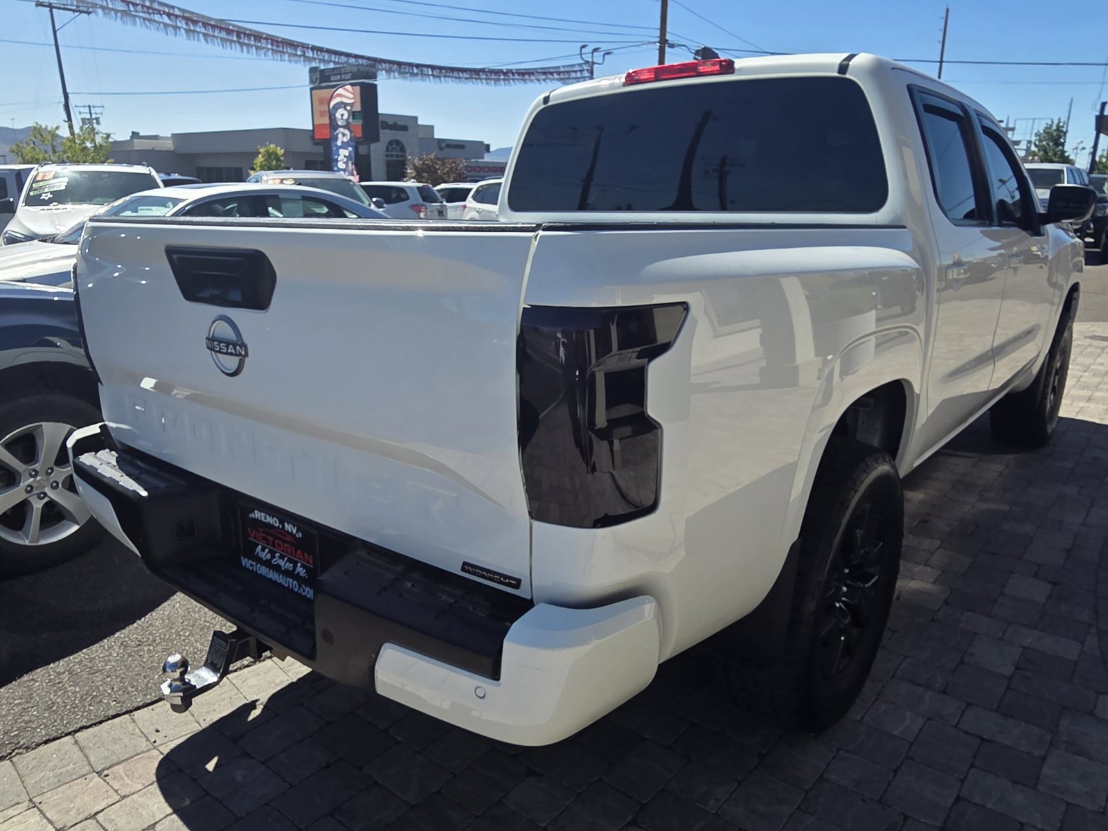 Used 2023 Nissan Frontier SV w/ Midnight Edition Package AWD/4WD image 5
