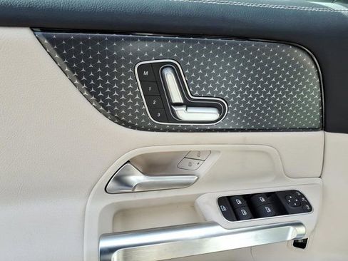 New 2026 Mercedes-Benz GLB 250 image 14