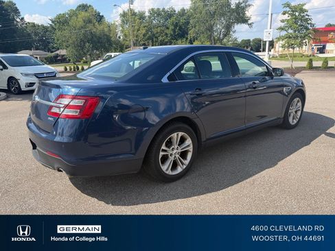 Used 2017 Ford Taurus SEL FWD image 7
