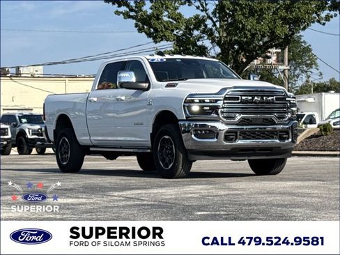 Used 2025 RAM 2500 Laramie AWD/4WD image 1
