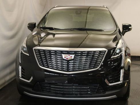 Certified 2024 Cadillac XT5 Premium Luxury FWD image 3