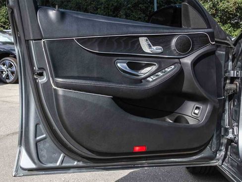 Used 2017 Mercedes-Benz C 300 Sedan image 22
