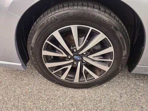 Used 2019 Subaru Legacy 2.5i Premium AWD/4WD image 26