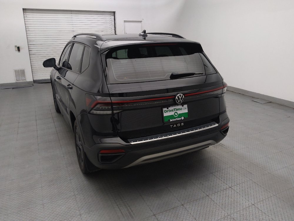 Used 2025 Volkswagen Taos S FWD image 6