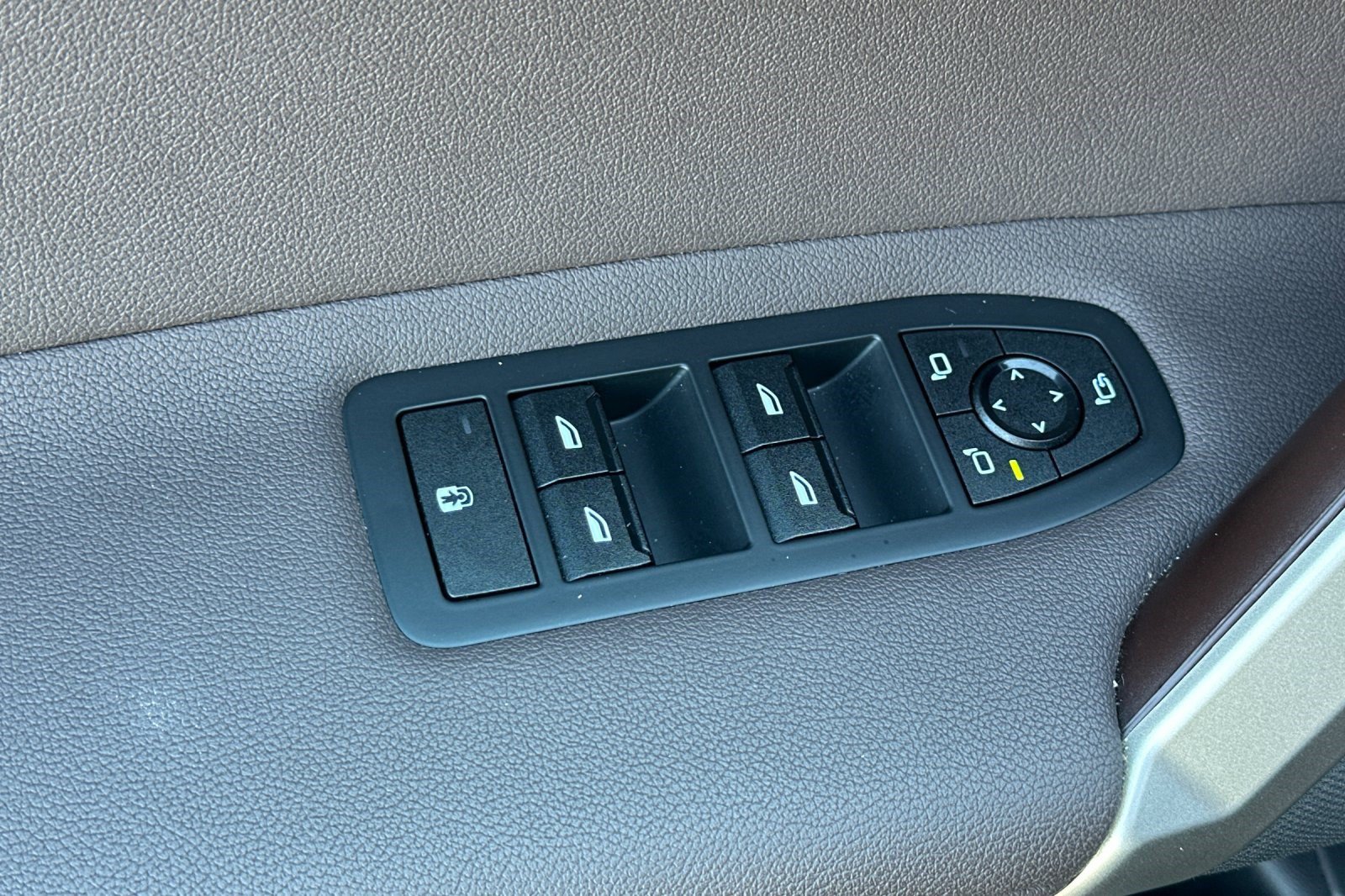 Certified 2024 BMW iX M60 AWD/4WD image 13