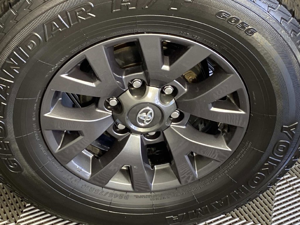 Used 2022 Toyota Tacoma SR5 AWD/4WD image 27
