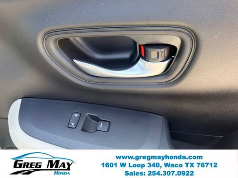 Used 2024 Honda HR-V LX image 29