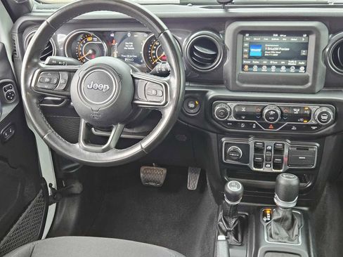 Used 2021 Jeep Wrangler Unlimited Sport AWD/4WD image 24
