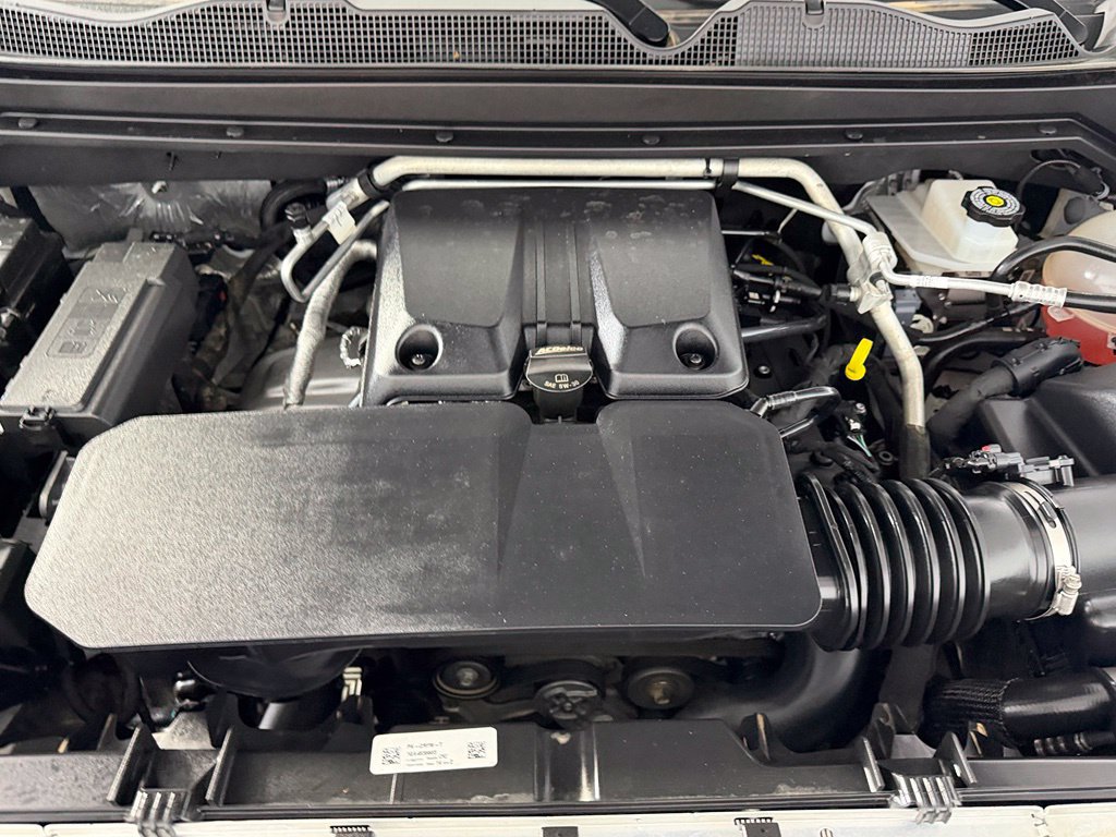 Used 2025 Chevrolet Colorado W/T RWD image 15