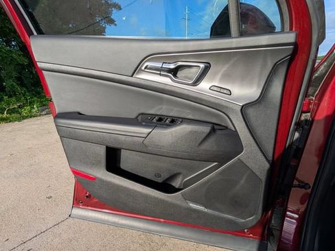 Used 2025 Kia Sportage SX FWD image 15