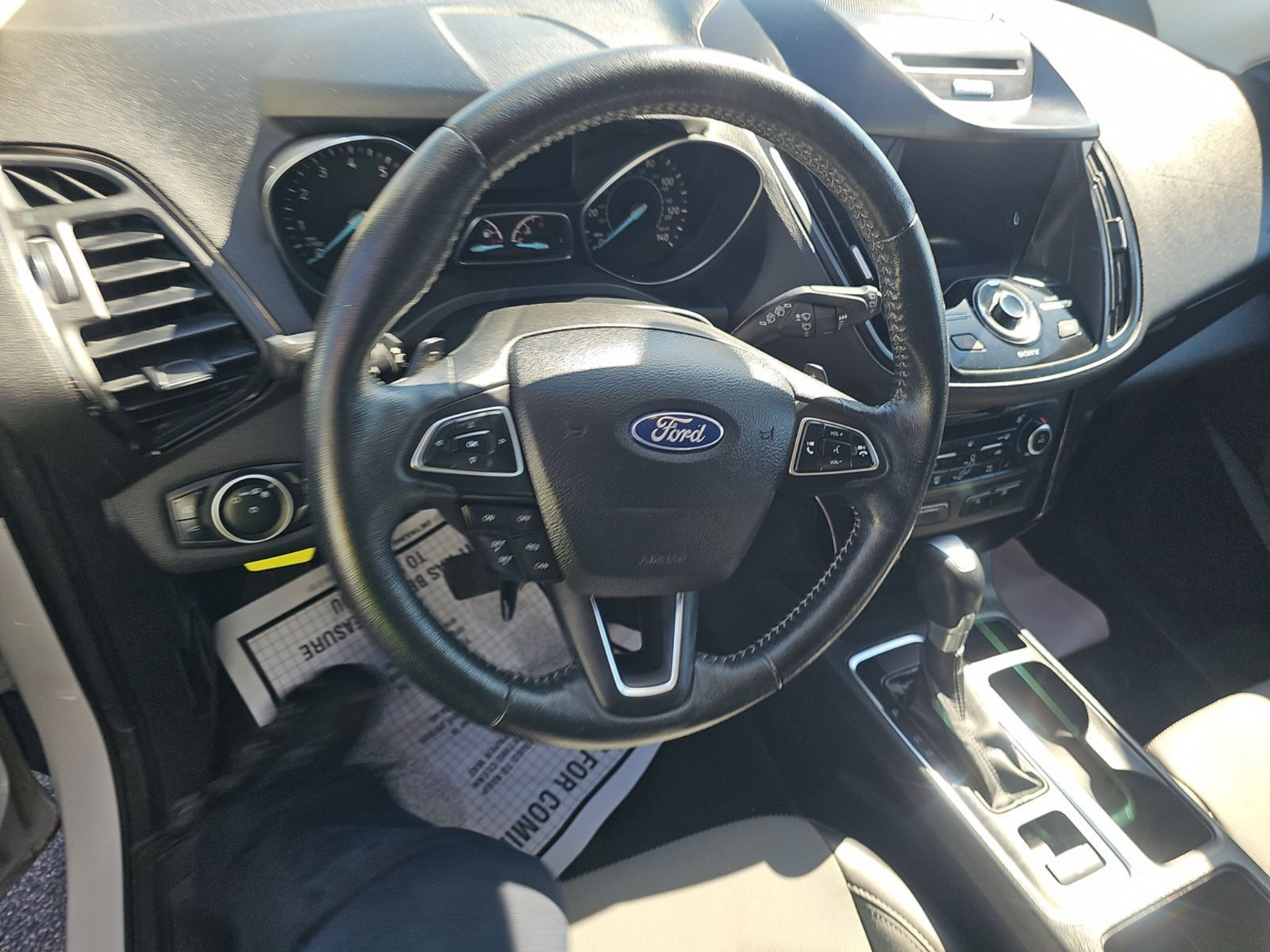 Used 2017 Ford Escape Titanium AWD/4WD image 9