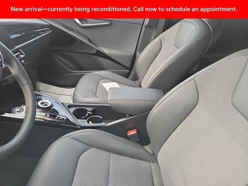 Certified 2024 Kia Niro Wind FWD image 9