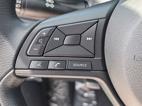 New 2025 Nissan Kicks Play S image 14