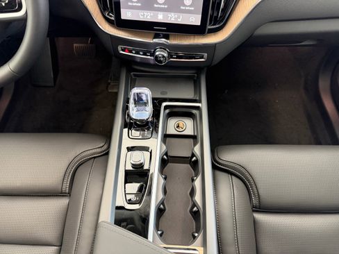 New 2026 Volvo XC60 B5 Ultra w/ Protection Package Premier AWD/4WD image 21