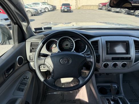 Used 2011 Toyota Tacoma 4x4 Double Cab w/ TRD Off-Road Pkg image 13