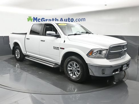Used 2018 RAM 1500 Laramie w/ Convenience Group AWD/4WD image 2