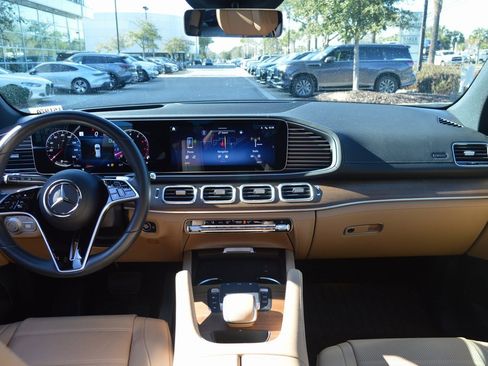 Certified 2024 Mercedes-Benz GLE 450 4MATIC image 36