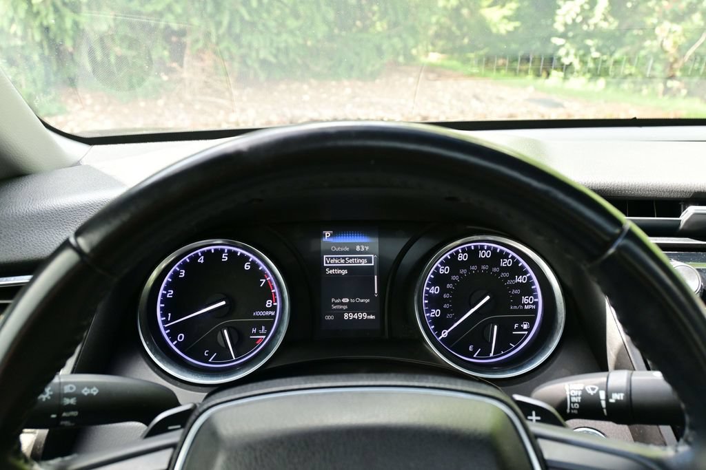 Used 2018 Toyota Camry SE w/ Moonroof Package FWD image 41