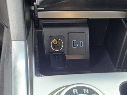 Used 2020 Ford Explorer Limited RWD image 22