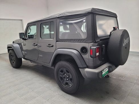 Used 2018 Jeep Wrangler Unlimited Sport AWD/4WD image 5