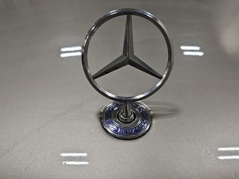 Used 2005 Mercedes-Benz E 500 Sedan image 31