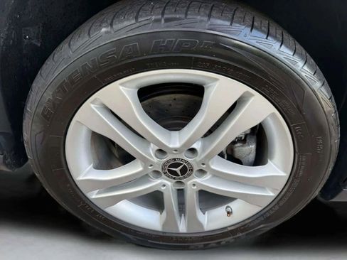 Used 2019 Mercedes-Benz GLA 250 4MATIC image 36