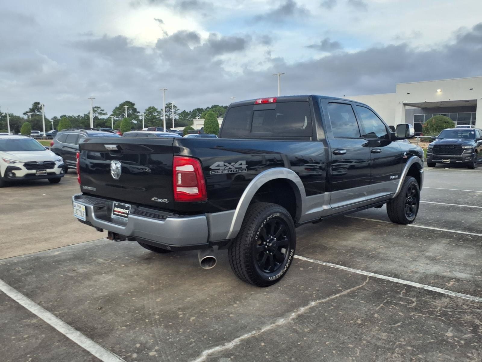 Used 2022 RAM 2500 Laramie AWD/4WD image 2