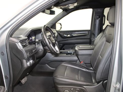 Used 2024 GMC Yukon XL Denali RWD image 24