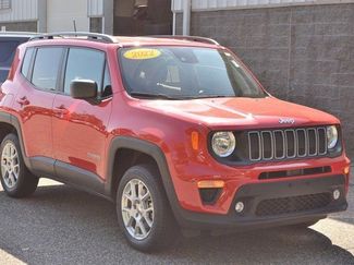 Used 2022 Jeep Renegade Latitude video 2