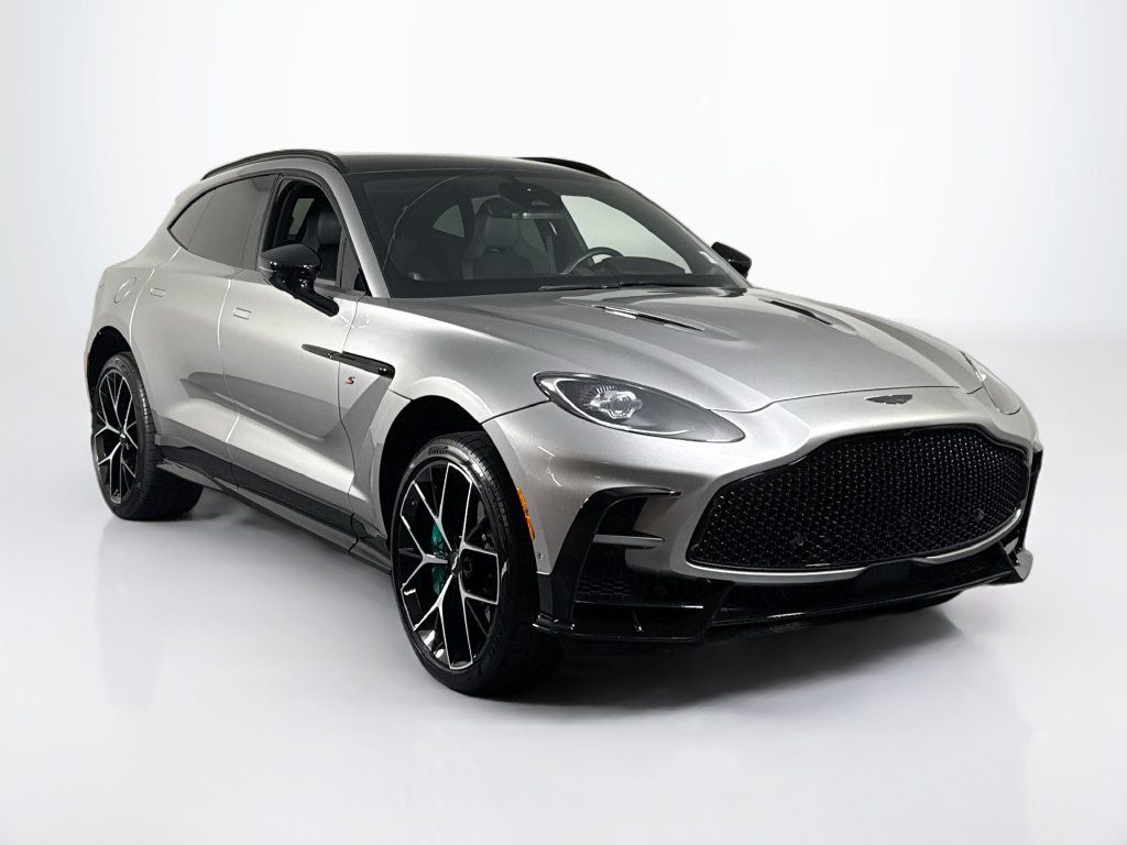 Used 2026 Aston Martin DBX S AWD/4WD image 7