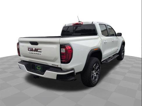 Certified 2025 GMC Canyon AT4 w/ AT4 Premium Package image 12