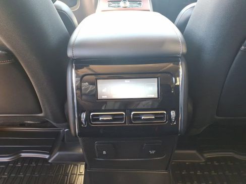 Used 2022 Lincoln Aviator Reserve w/ Equipment Group 201A AWD/4WD image 28