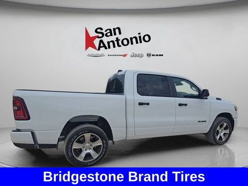 New 2026 RAM 1500 Express AWD/4WD image 16