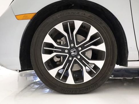 Used 2025 Honda Odyssey Elite image 8