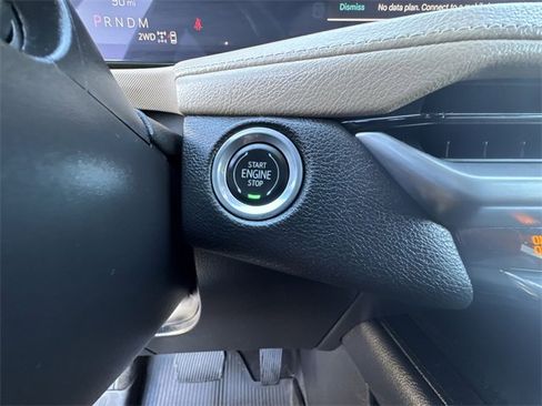 Used 2024 Cadillac XT4 Luxury image 18