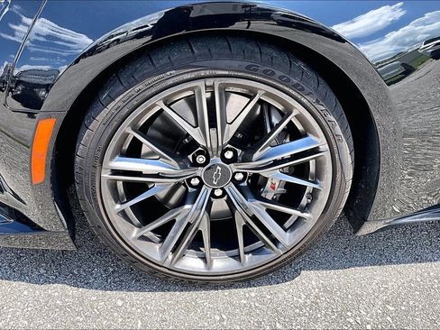 Used 2022 Chevrolet Camaro ZL1 RWD image 11