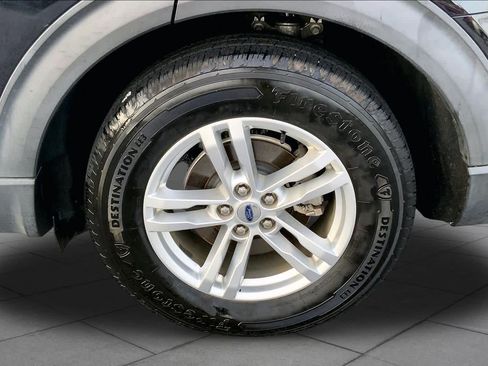 Certified 2020 Ford Explorer XLT w/ Equipment Group 202A RWD image 10