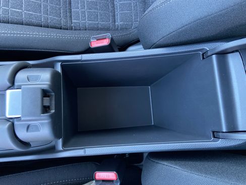 New 2027 Honda HR-V LX image 39