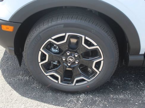 New 2026 Ford Bronco Sport Outer Banks AWD/4WD image 3