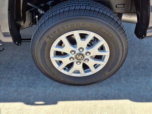 Certified 2025 Toyota Tacoma SR5 image 8